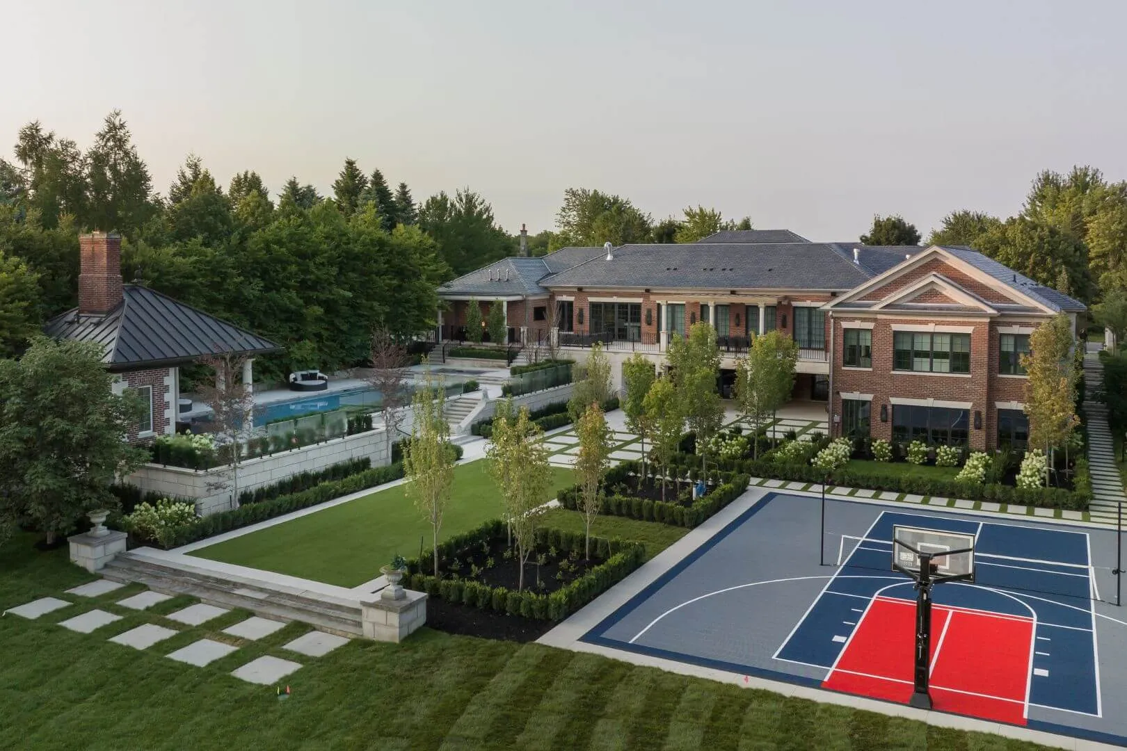 Commercial landscaping design services