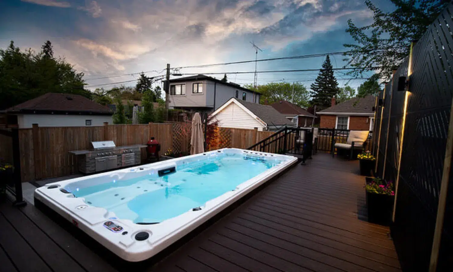 Deck building services 1500x900