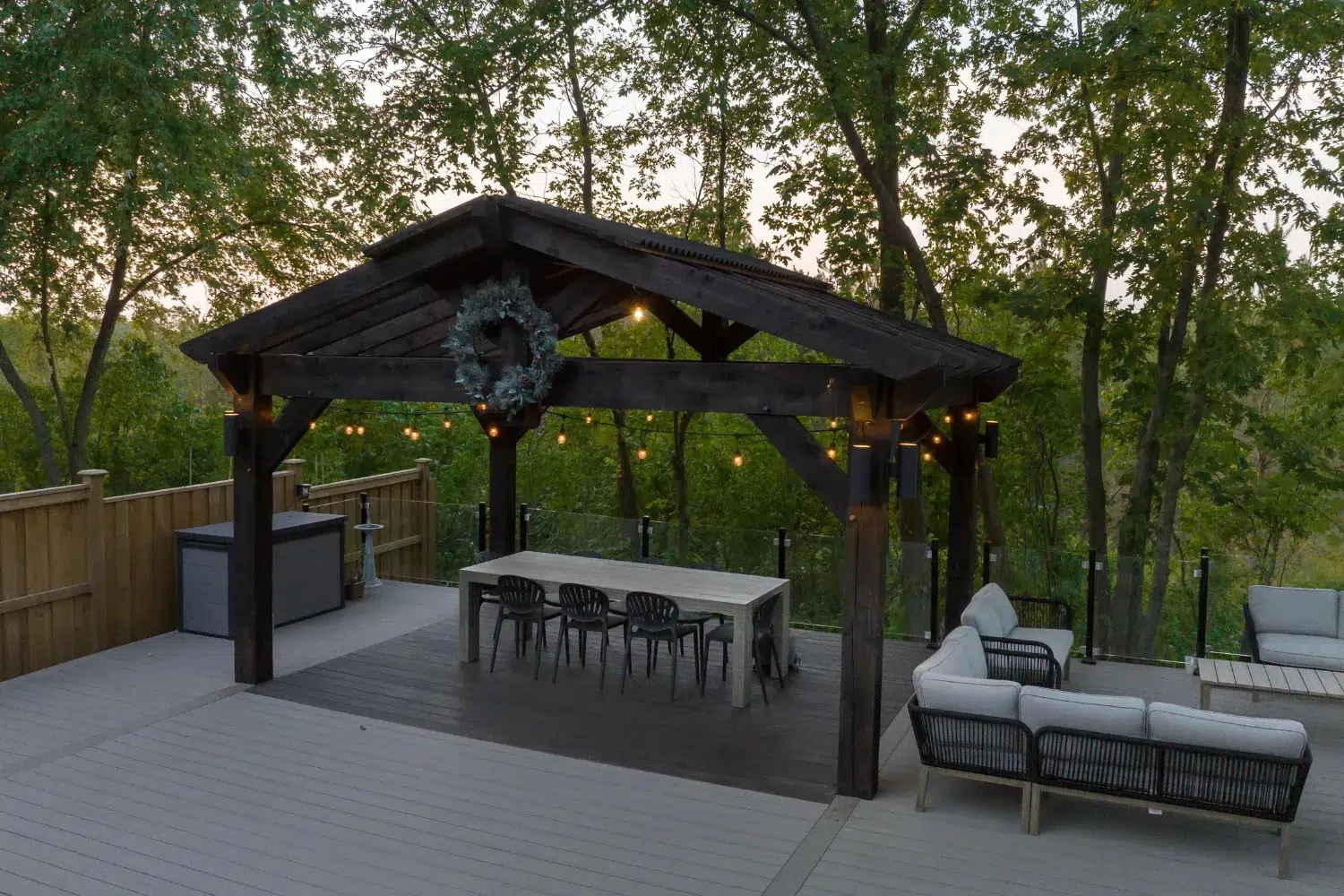 luxury pergola landscaping design